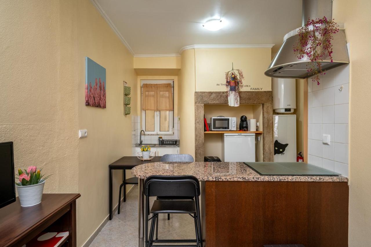 Cozy One Bedroom Apt In Historic Location - Carmo Lisboa Exteriör bild