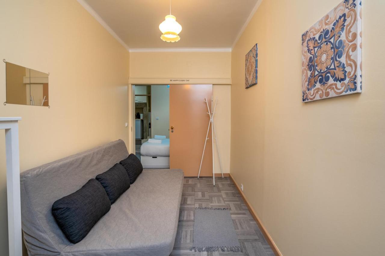 Cozy One Bedroom Apt In Historic Location - Carmo Lisboa Exteriör bild